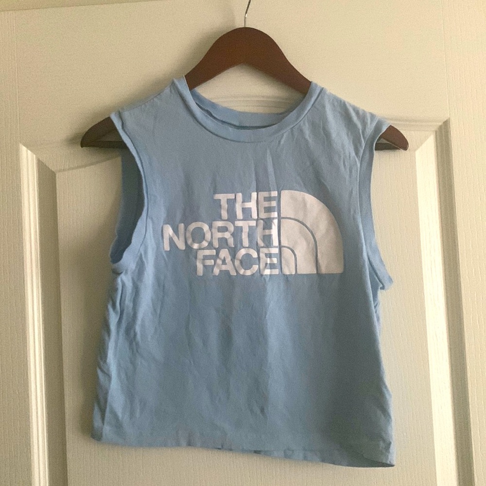 North face crop tee